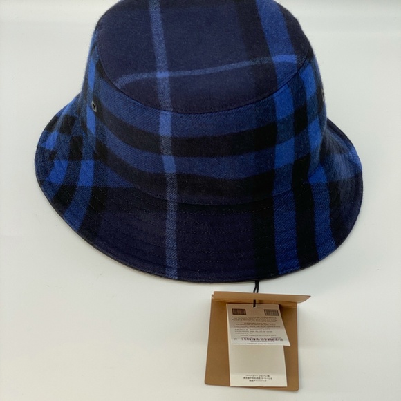 Burberry Check Wool Cashmere Bucket Hat - Picture 4 of 13